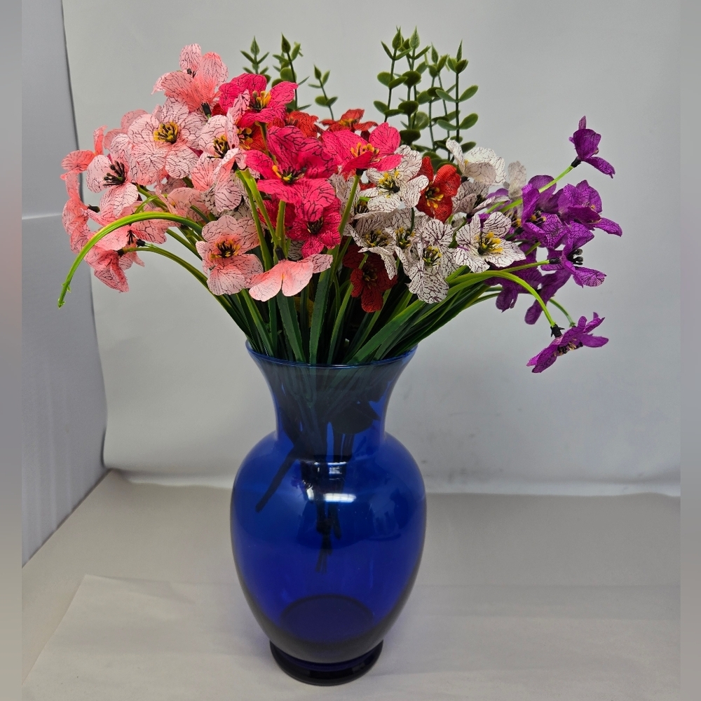Colbalt Blue Handblown Glass Vase Urn 9 Inches Tall Curve Body Fluted Mouth